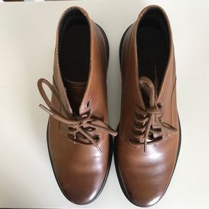 Clarks Men's Honey Brown Boot Extralight